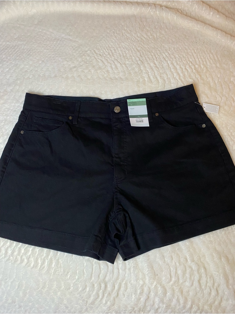 Terra & Sky Black High-Rise A-Line Denim Shorts Women’s 20W NWT
